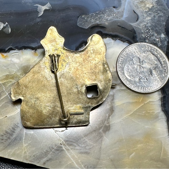 1900's Tibetan Brass and Coral Revered Elephant Brooch, 3D Pieced Inlay Vintage - Picture 3 of 5